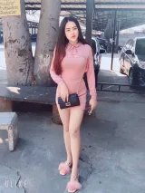 พลอยลี่ รูปที่ 2