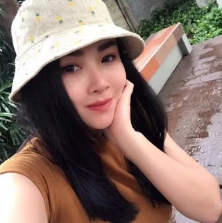 นานา
