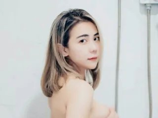 โพลี่ 