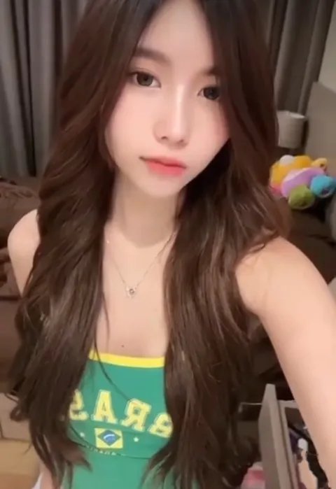 วีวี่