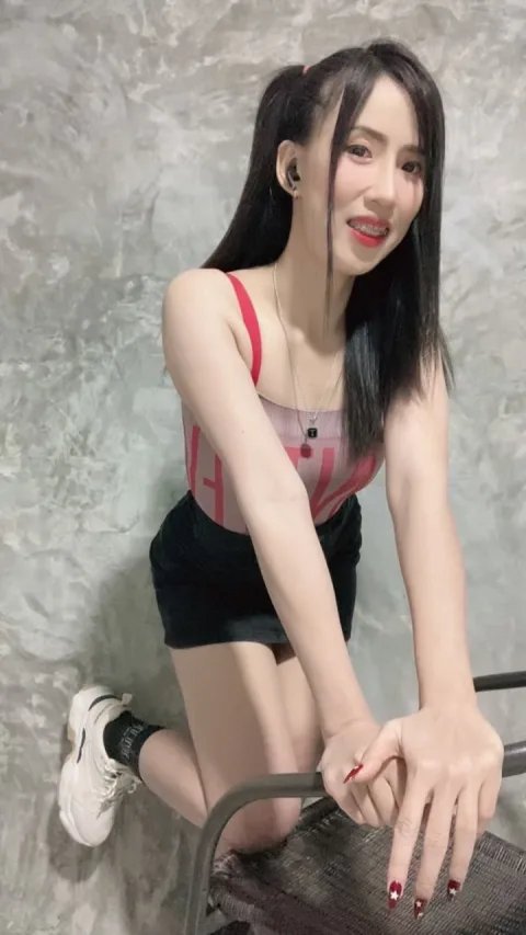 แพรว